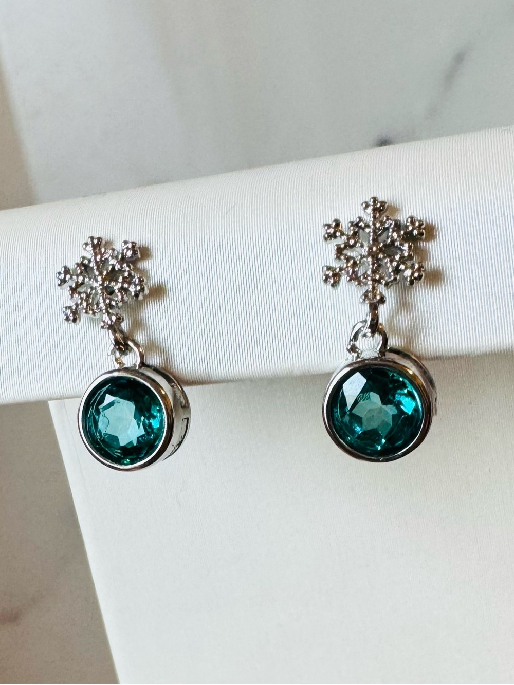 Teal turquoise apatite gem crystal earrings 925 silver posts, costume snowflake